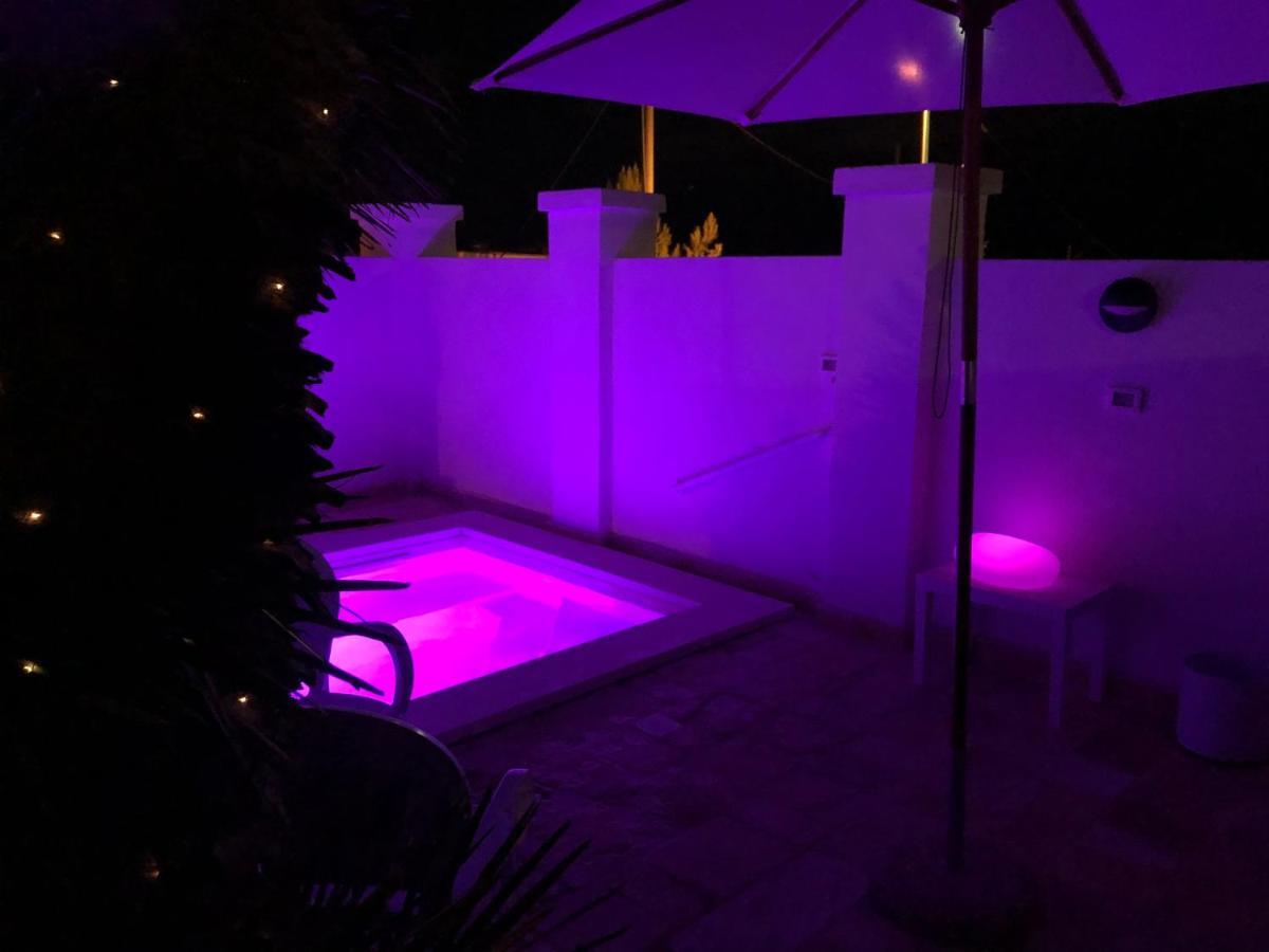 Le Due Pigne (Adults Only) Villa Tarente Buitenkant foto