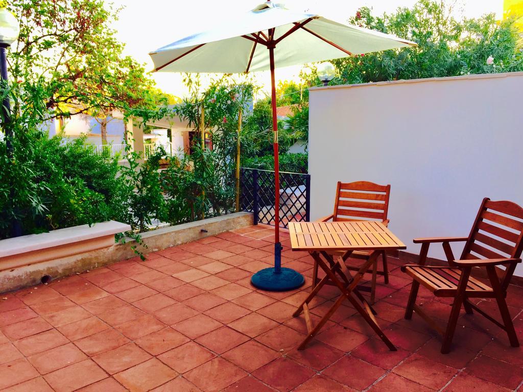 Le Due Pigne (Adults Only) Villa Tarente Buitenkant foto